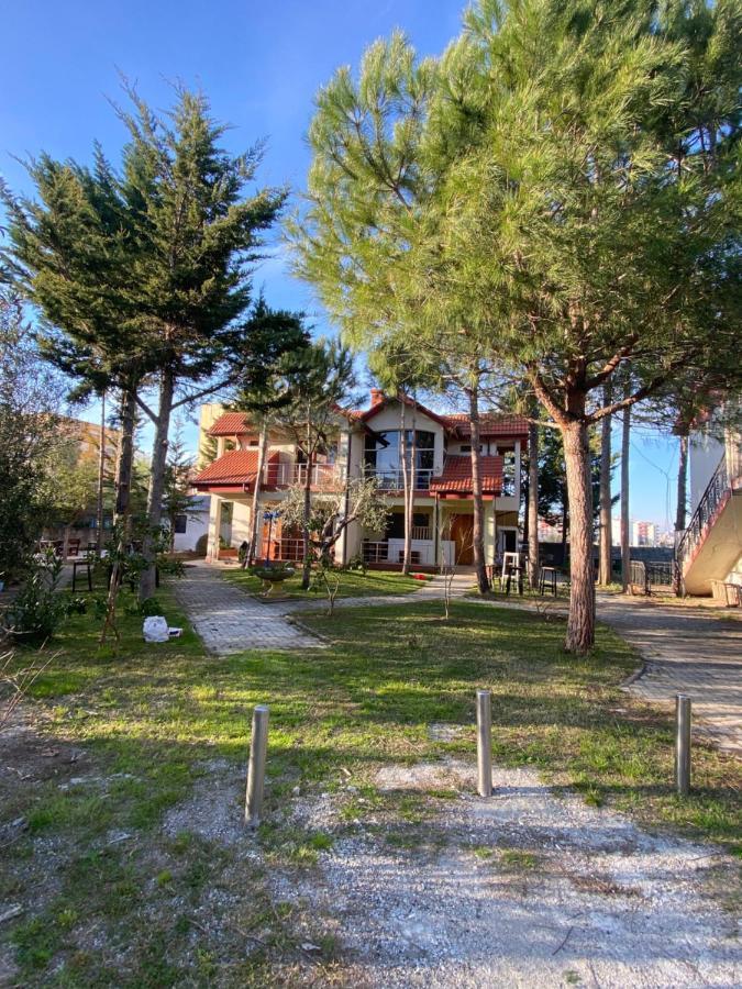 Hotel Garden Villa Ardo Голем Екстер'єр фото